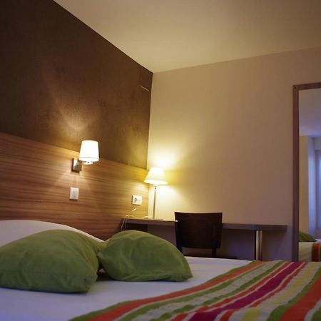 Logis Hotel Le Chene Vert سافيناي المظهر الخارجي الصورة