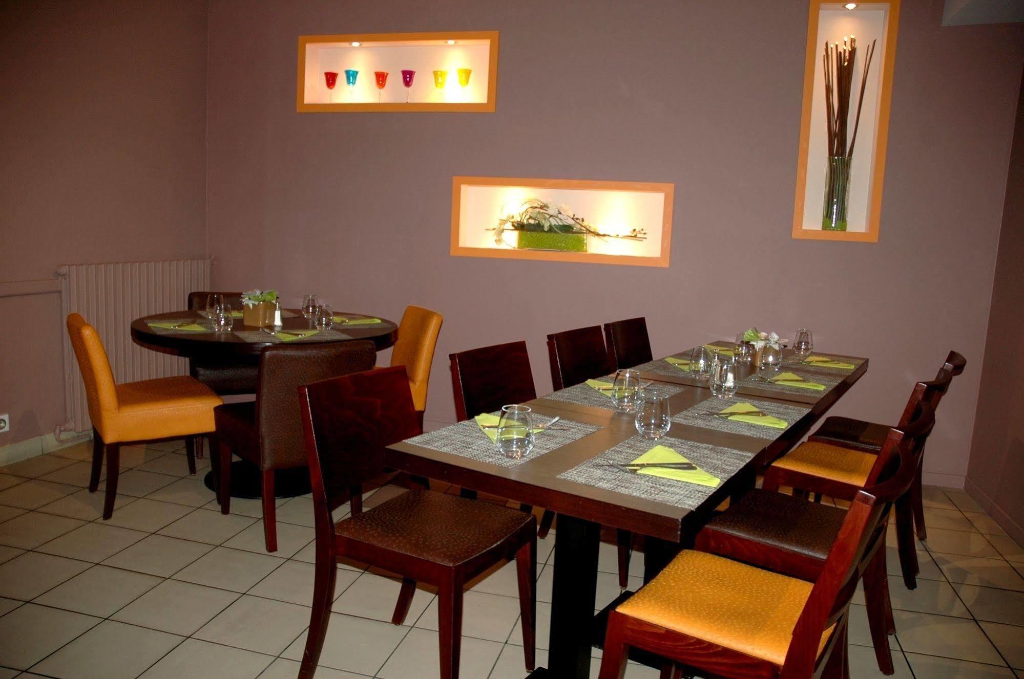 Logis Hotel Le Chene Vert سافيناي المظهر الخارجي الصورة