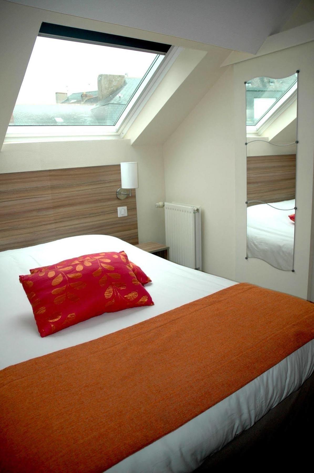 Logis Hotel Le Chene Vert سافيناي المظهر الخارجي الصورة