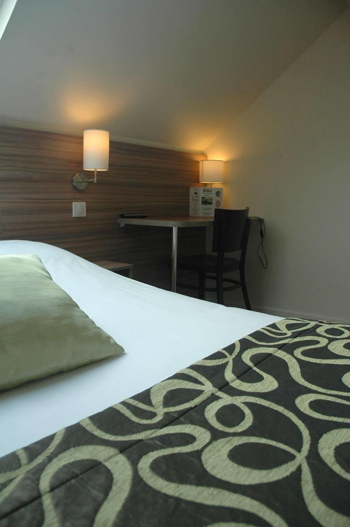 Logis Hotel Le Chene Vert سافيناي المظهر الخارجي الصورة